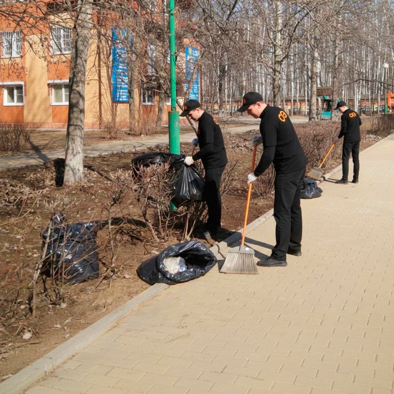 Уборка территории  в Белой Холунице